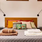 Old Town 2br Spacious House With Private Garden And Free Parking 빌라 플로브디프