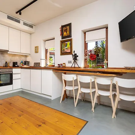 Villa Old Town 2br Spacious House With Private Garden And Free Parking Plovdiv