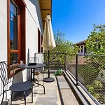 Villa Old Town 2br Spacious House With Private Garden And Free Parking